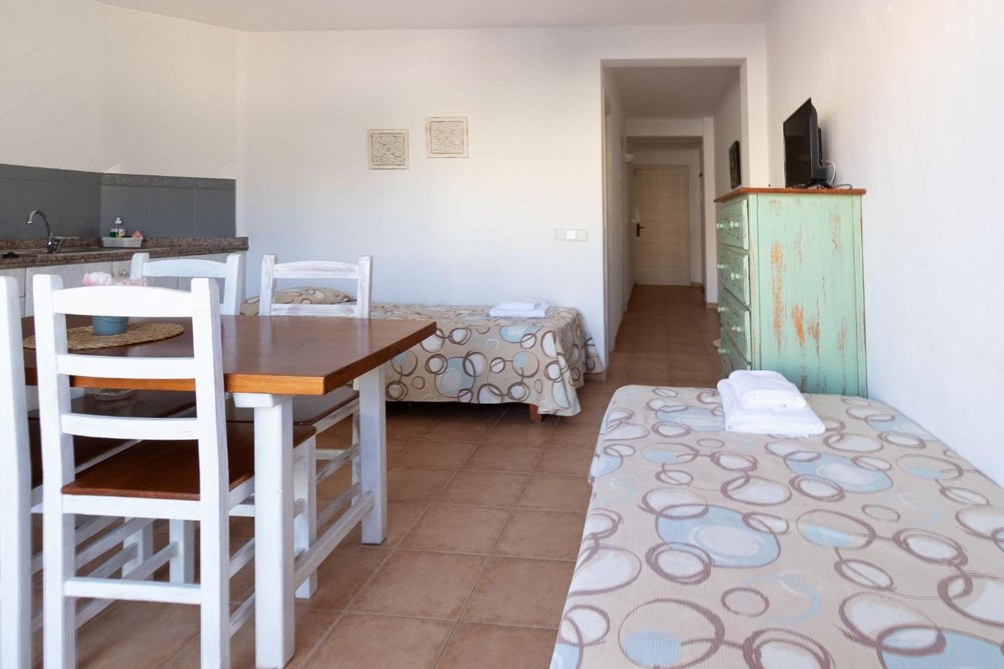 Apartamentos Timon - Emar Hotels Es Pujols Kültér fotó