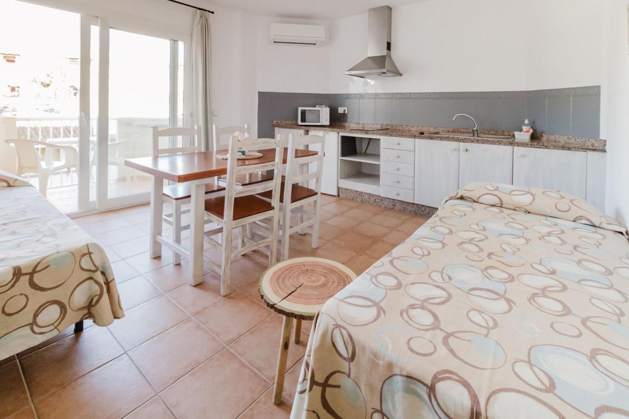 Apartamentos Timon - Emar Hotels Es Pujols Kültér fotó